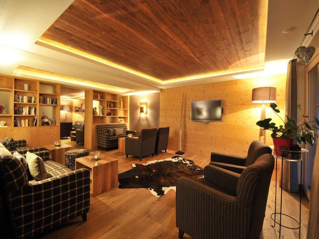 Aktiv & Relax Hotel Hubertus Villandro Buitenkant foto